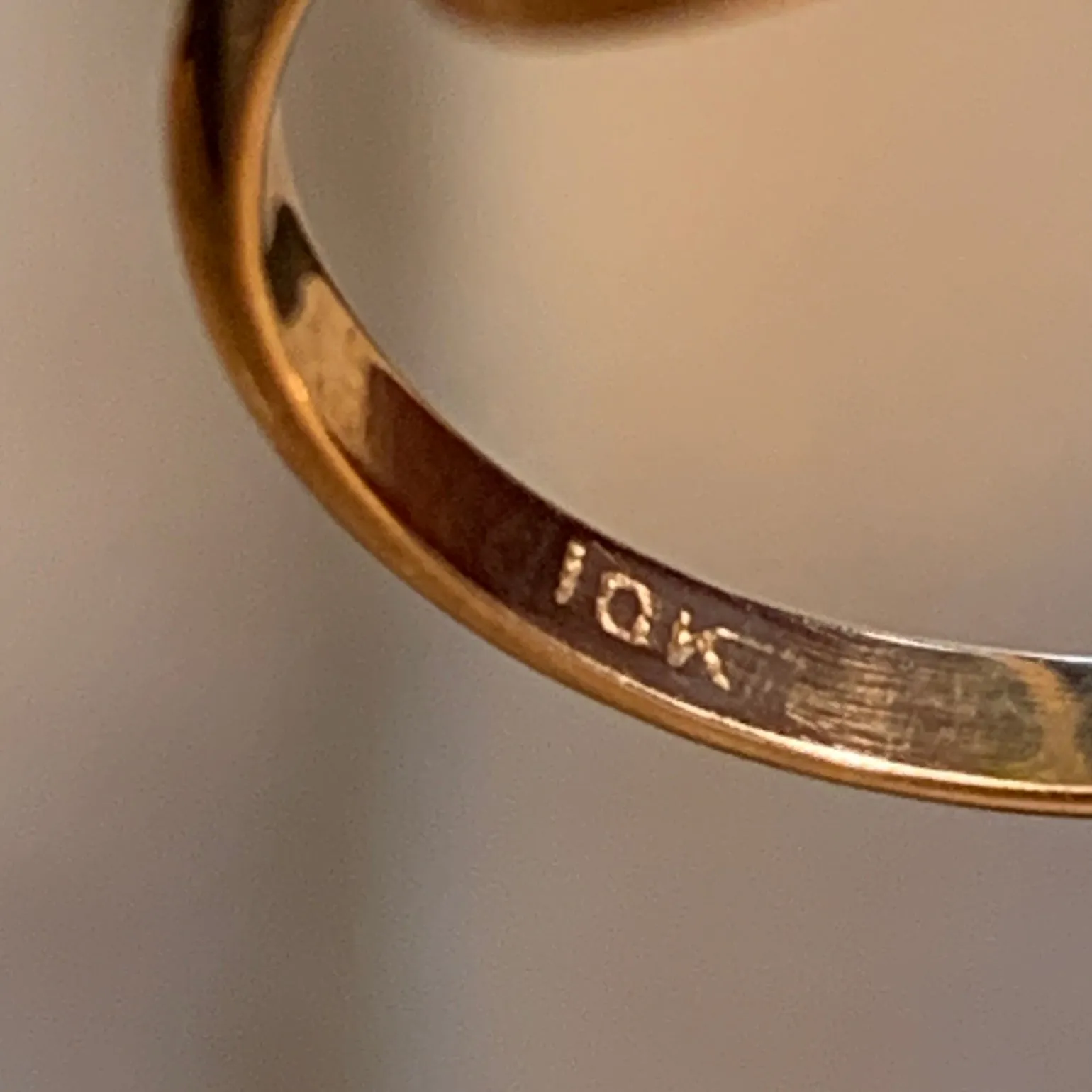 10kt Gold & Australian Opal Ring