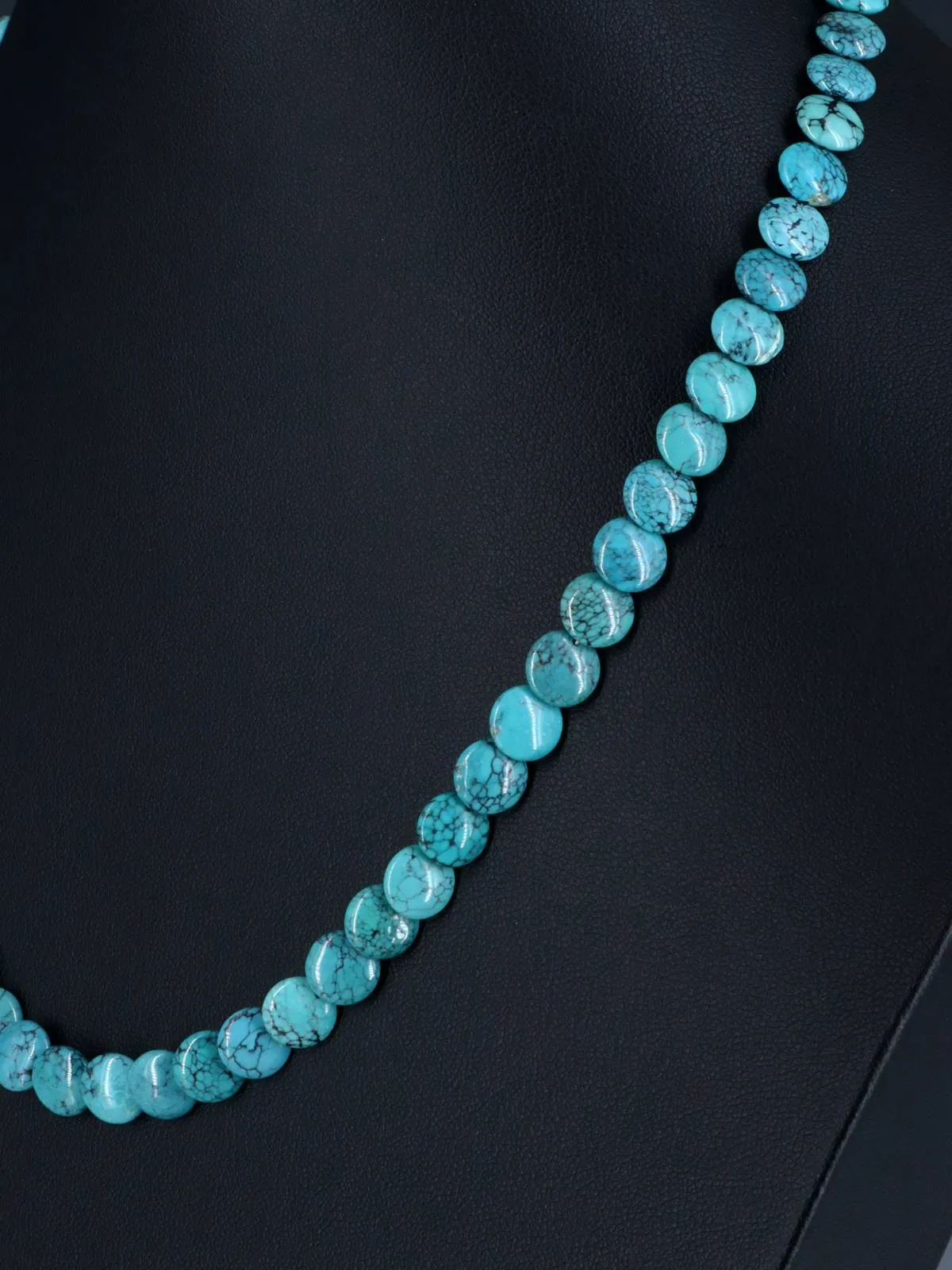 19" Single Strand Turquoise Disc Necklace