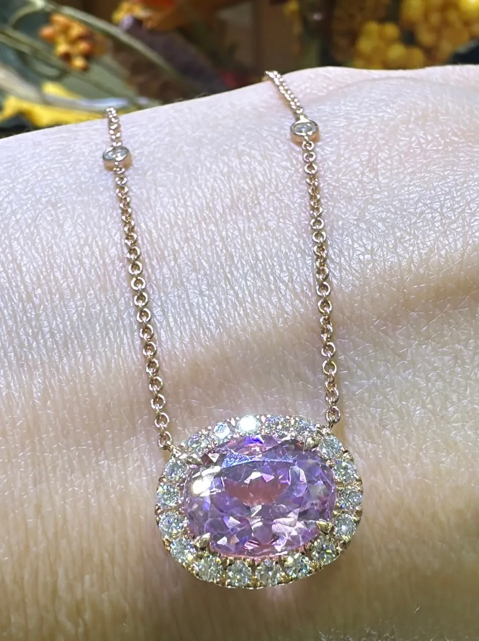 5.42ct tw Diamond Oval Kunzit Pendant Necklace