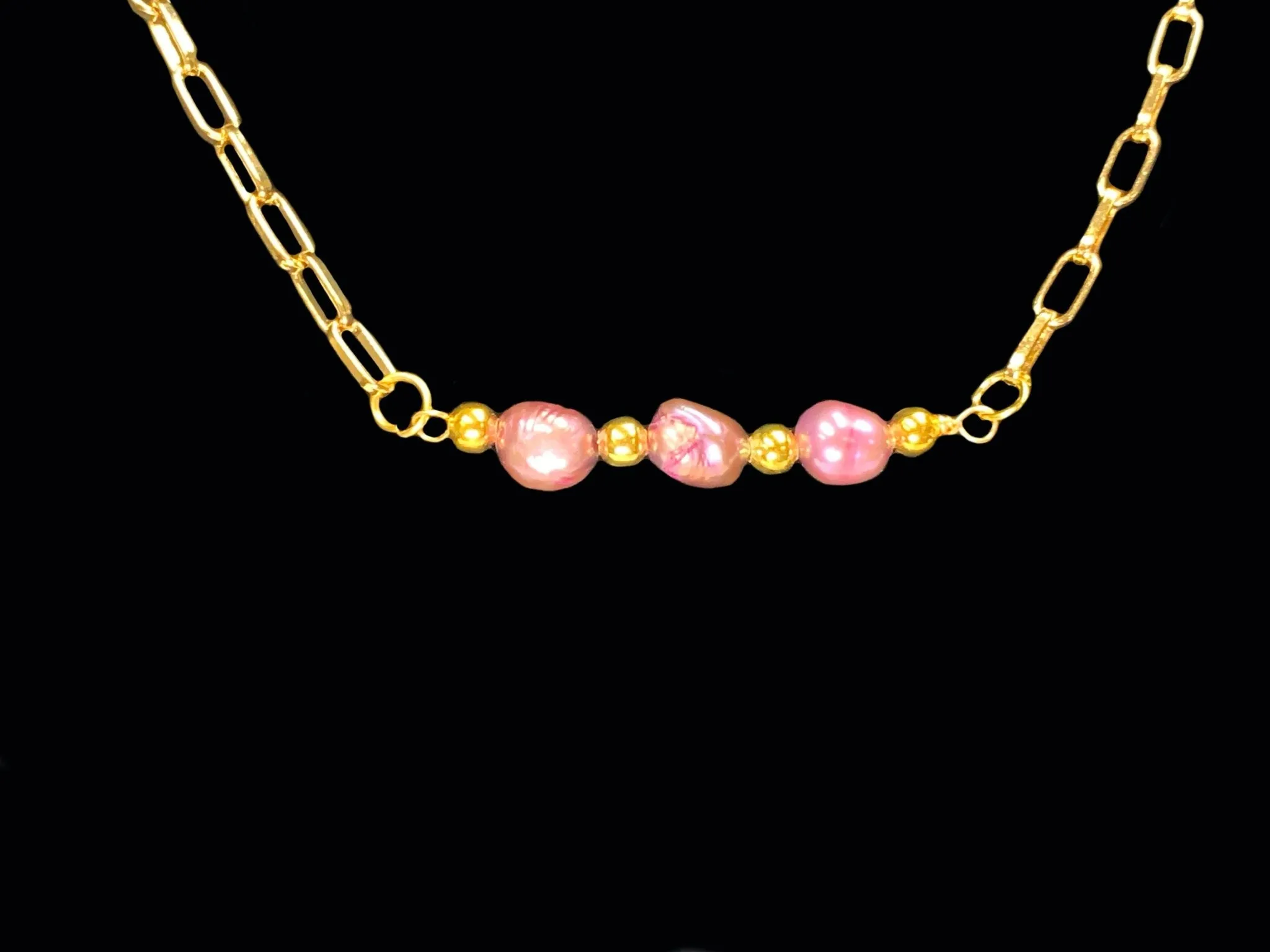 Cattlaya Handmade Orchid (Dyed) Cultured Pearl and Gold Plated Paperclip Chain 18Necklace