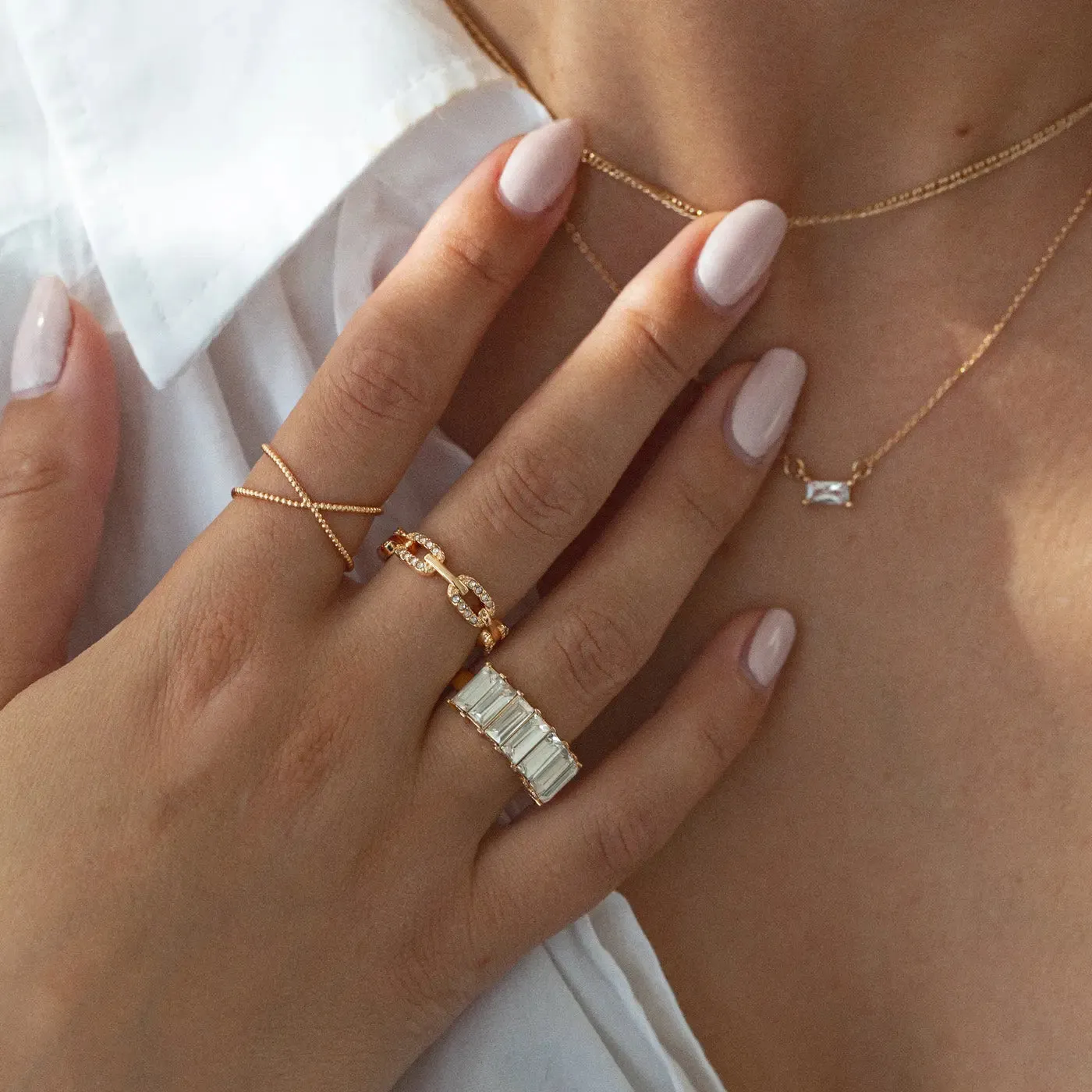 Crystal Chain Ring - White