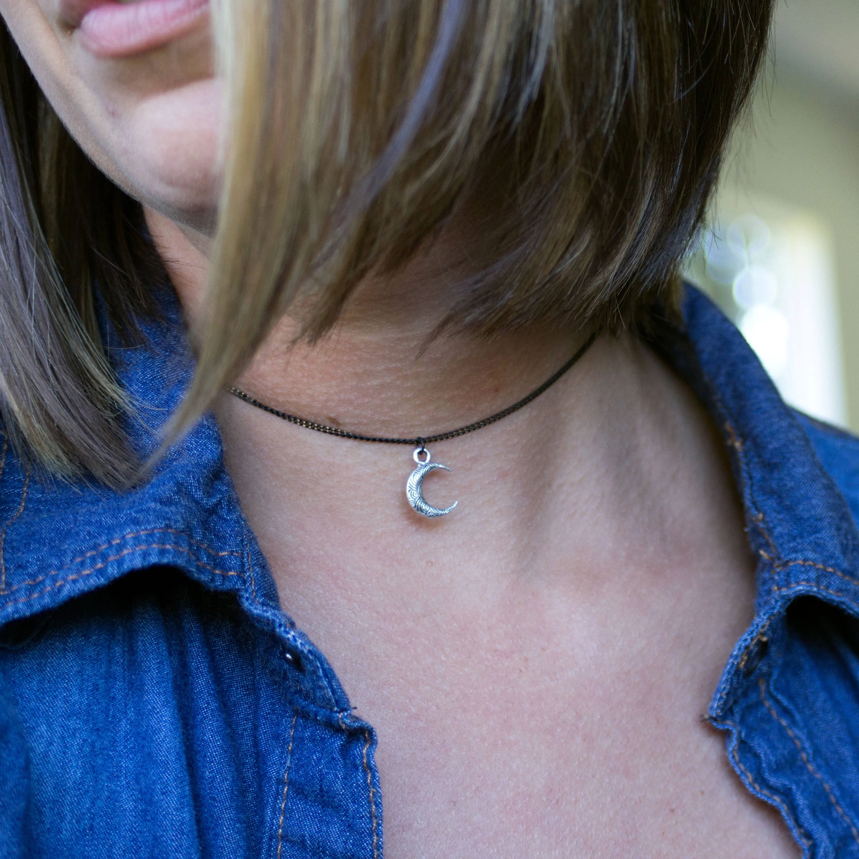 Delicate Crescent Moon Necklace