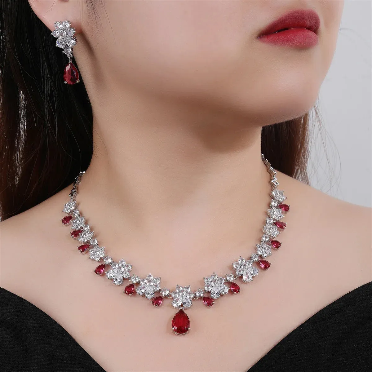 Fashion Jewelry Set Gorgeous Cubic Zirconia Party Flower Necklace Earrings Set