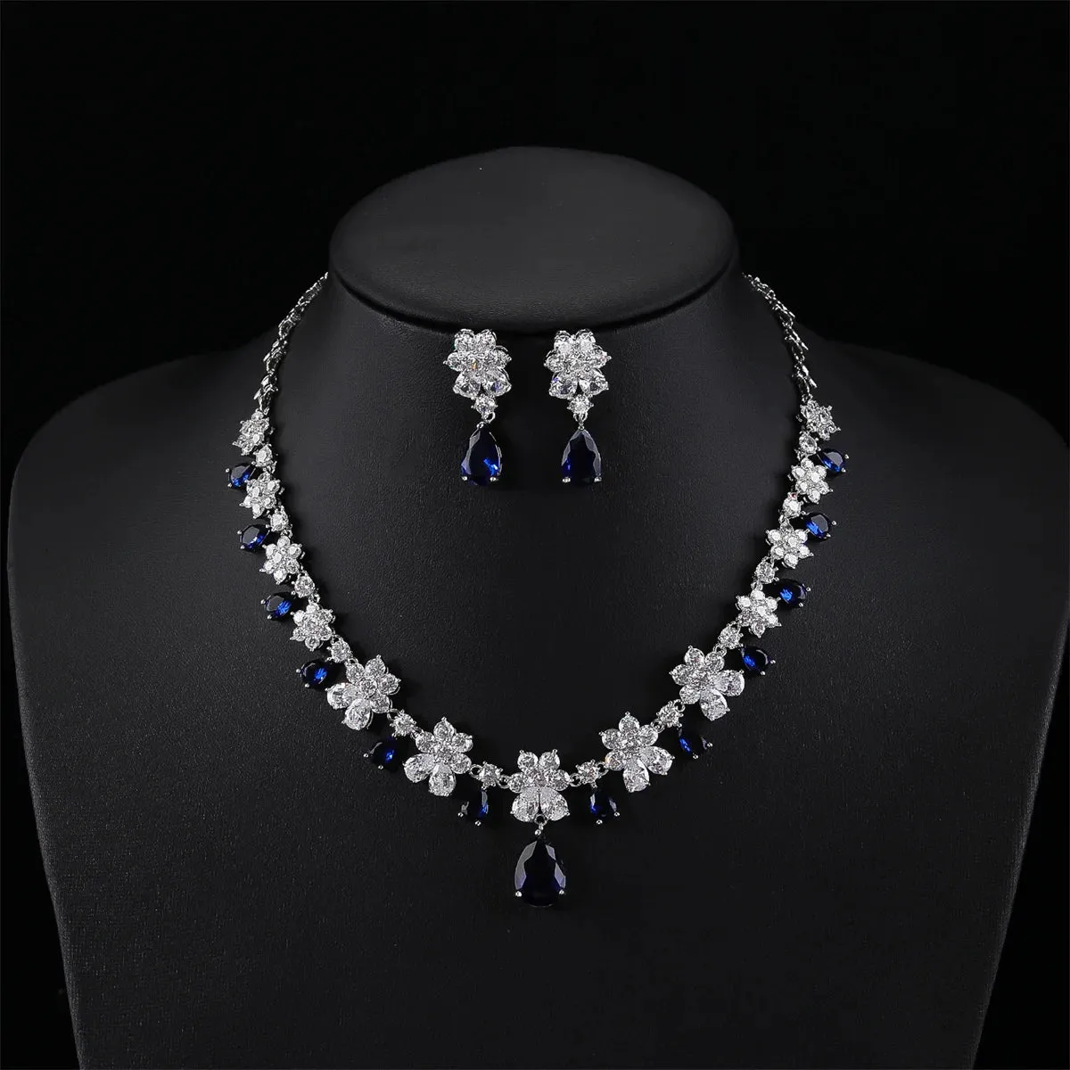 Fashion Jewelry Set Gorgeous Cubic Zirconia Party Flower Necklace Earrings Set