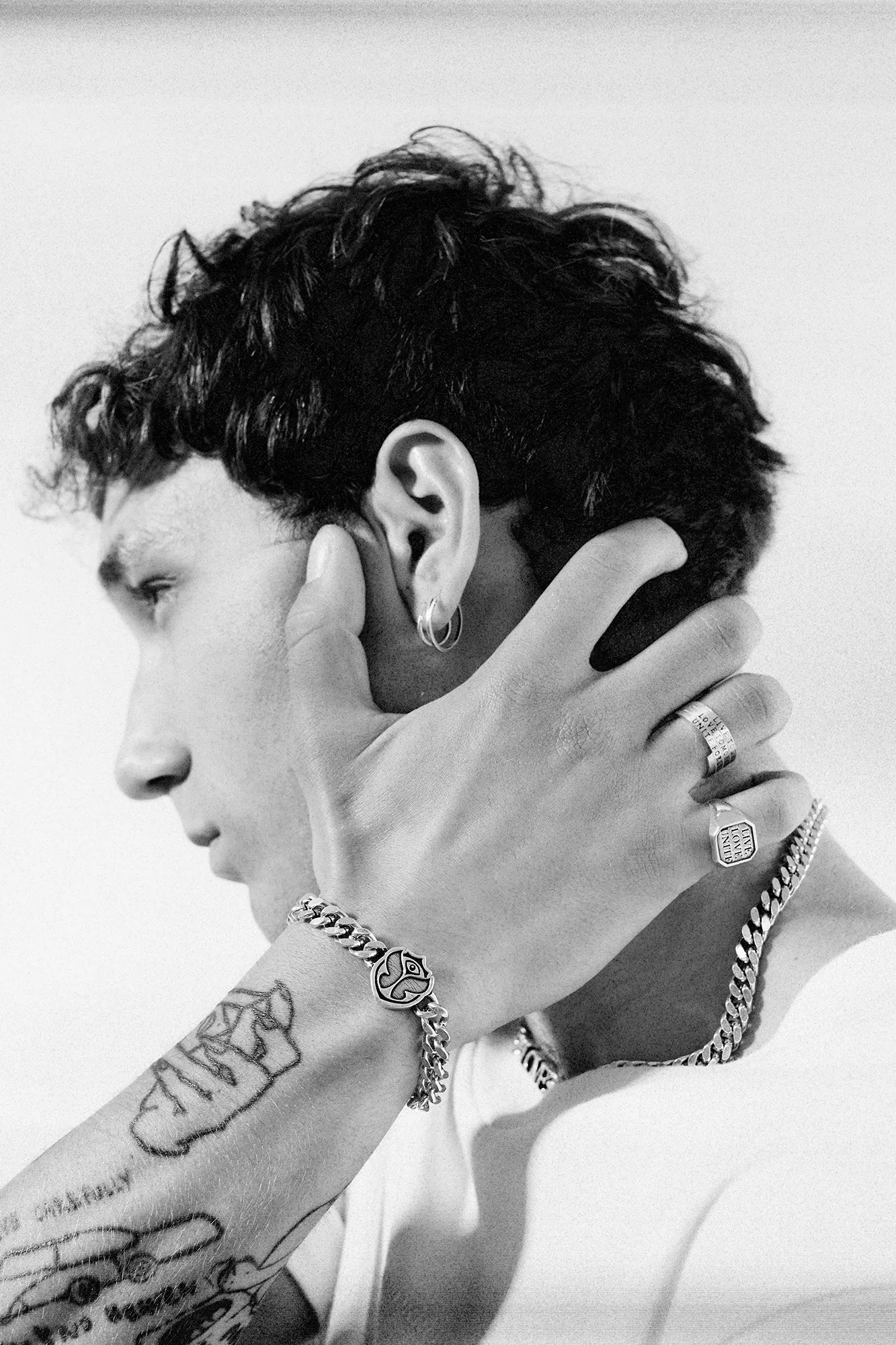 ICON CHAIN BRACELET