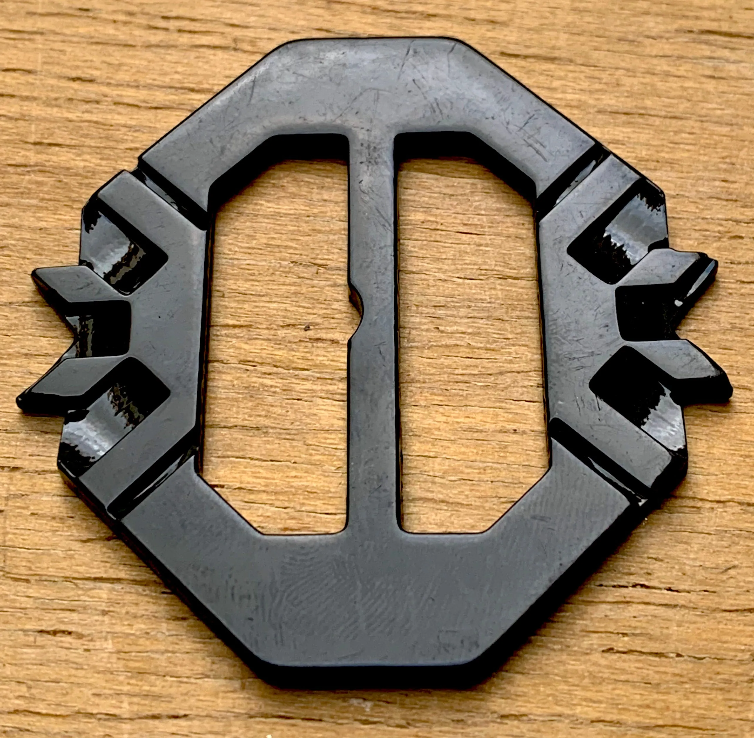 Impressive Shiny Black 5.5cm Deco Buckle