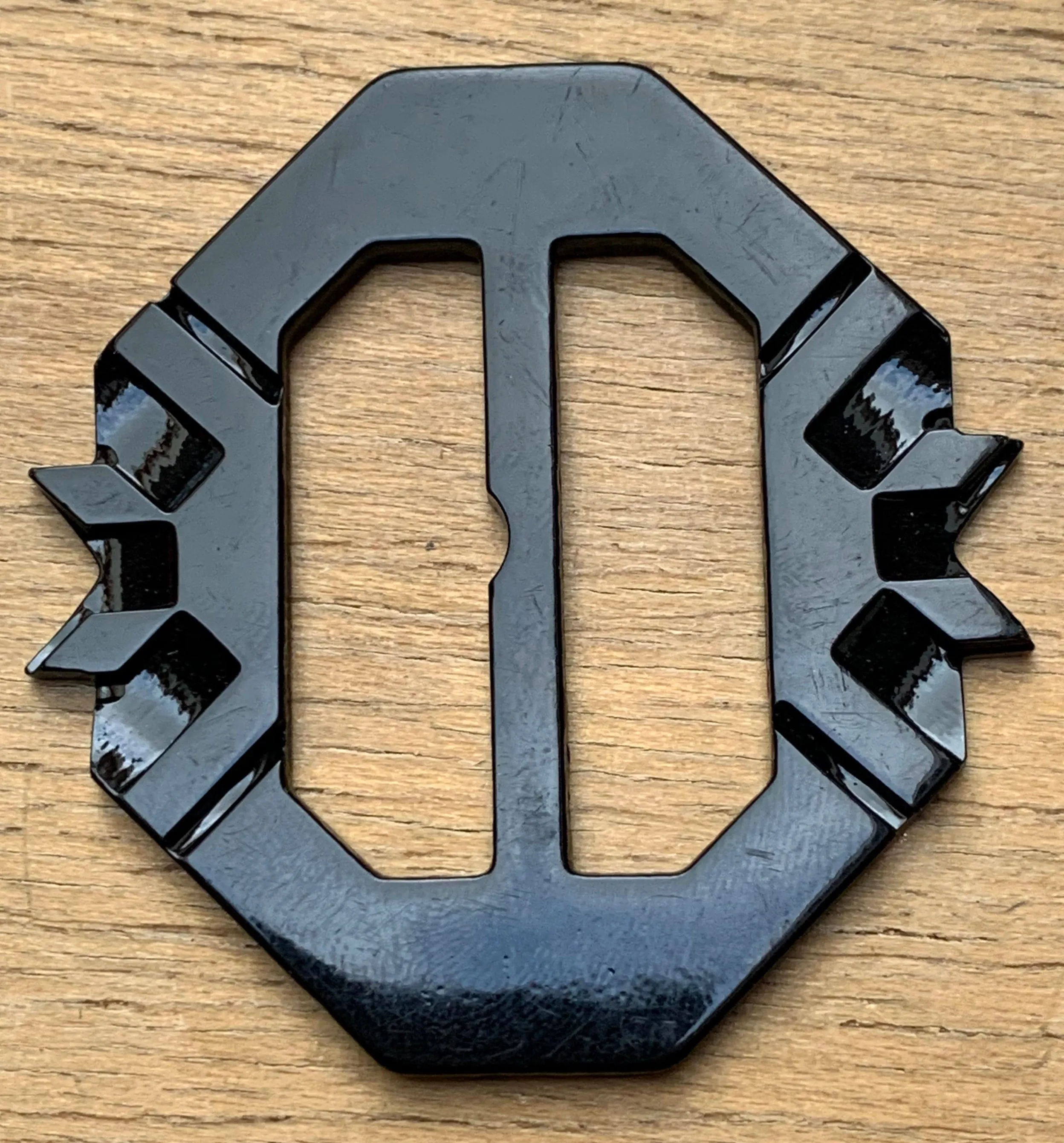 Impressive Shiny Black 5.5cm Deco Buckle
