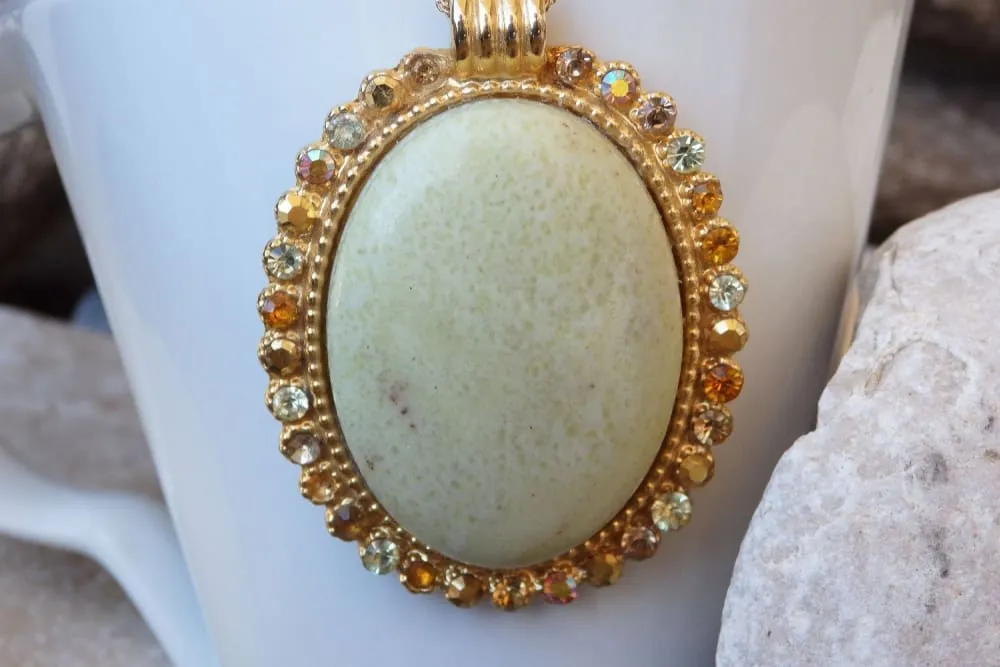 Jasper pendant necklace