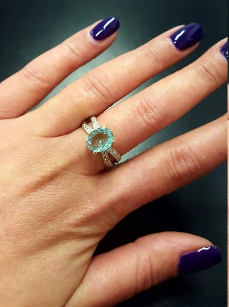 Mint Emerald Ring - Vintage Emerald Ring - Green Solitaire Ring