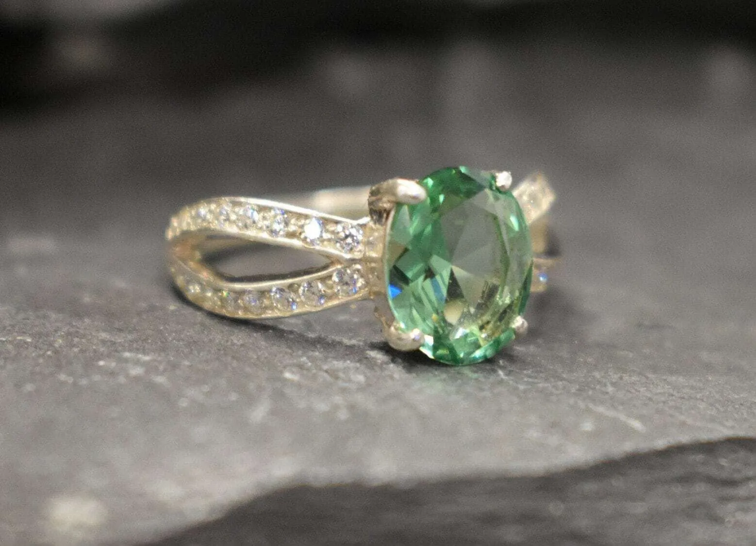 Mint Emerald Ring - Vintage Emerald Ring - Green Solitaire Ring