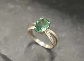 Mint Emerald Ring - Vintage Emerald Ring - Green Solitaire Ring
