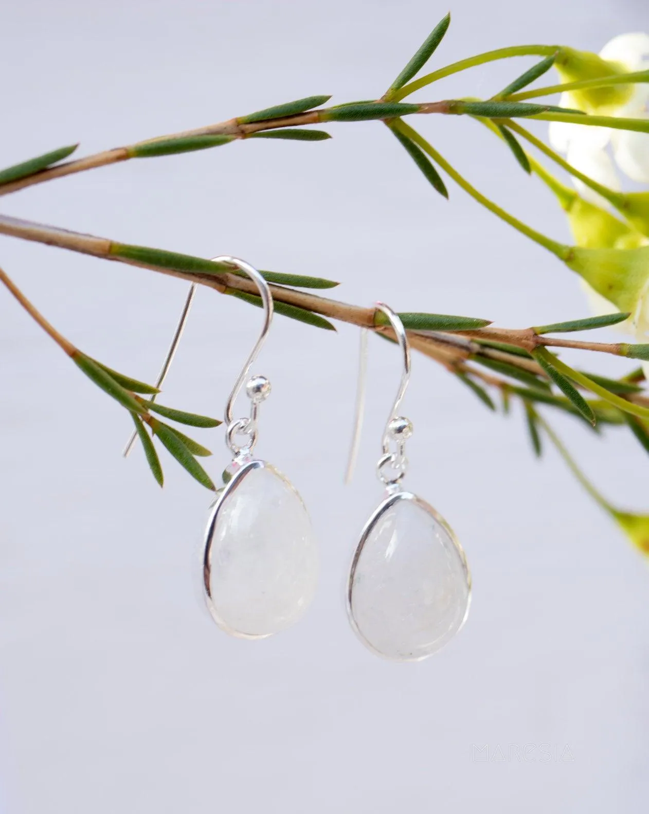 Moonstone Earrings ~ Sterling Silver 925 ~ ME142