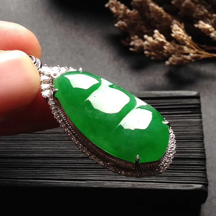 Natural Jade Pendant Jadeite Gold Pendant PT325