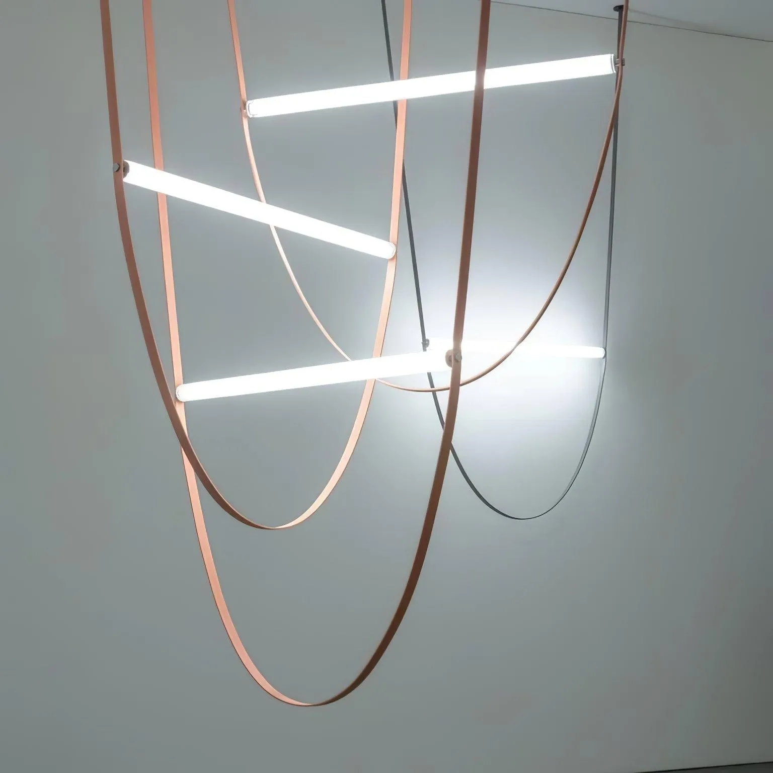 Tracer Belt Pendant Lamp
