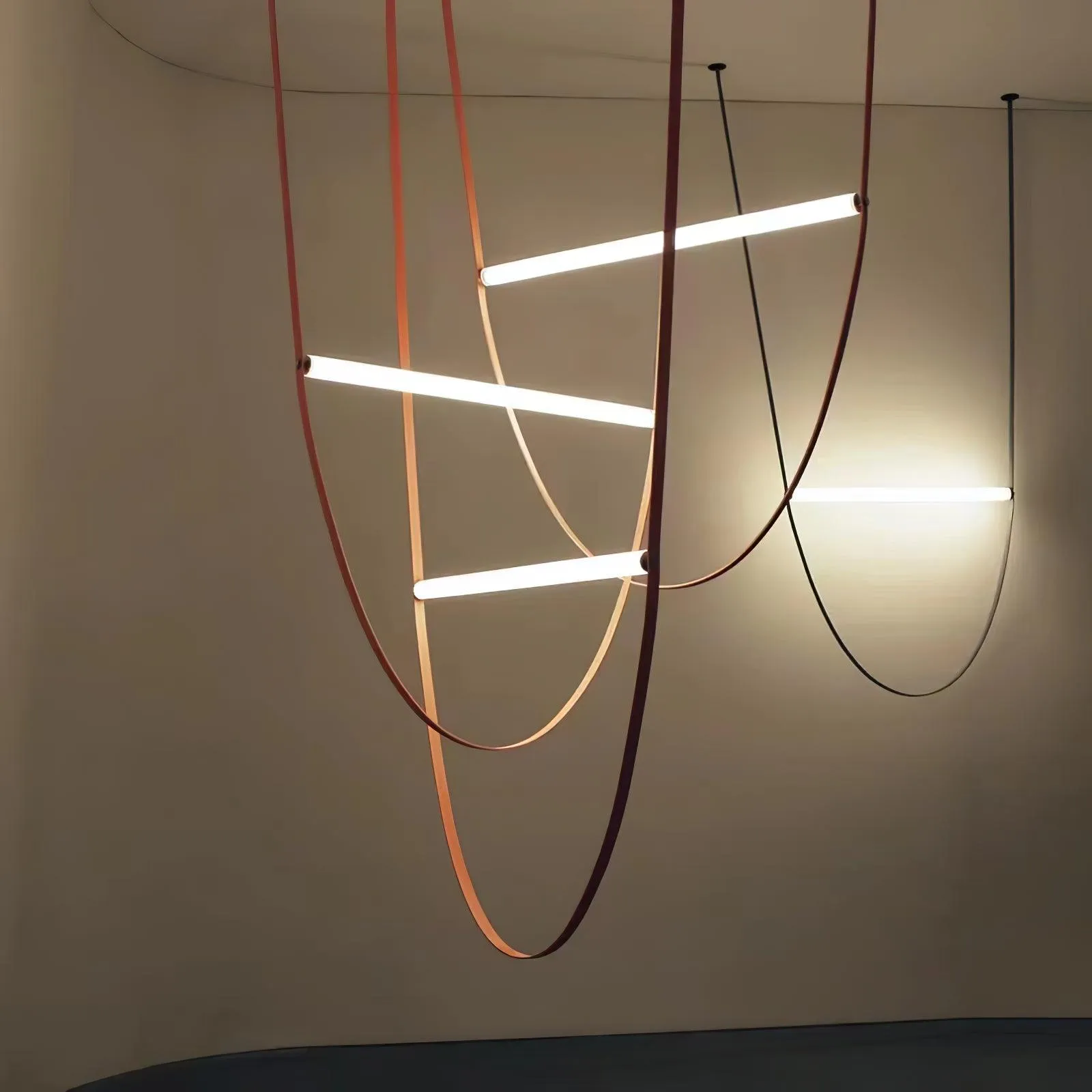 Tracer Belt Pendant Lamp