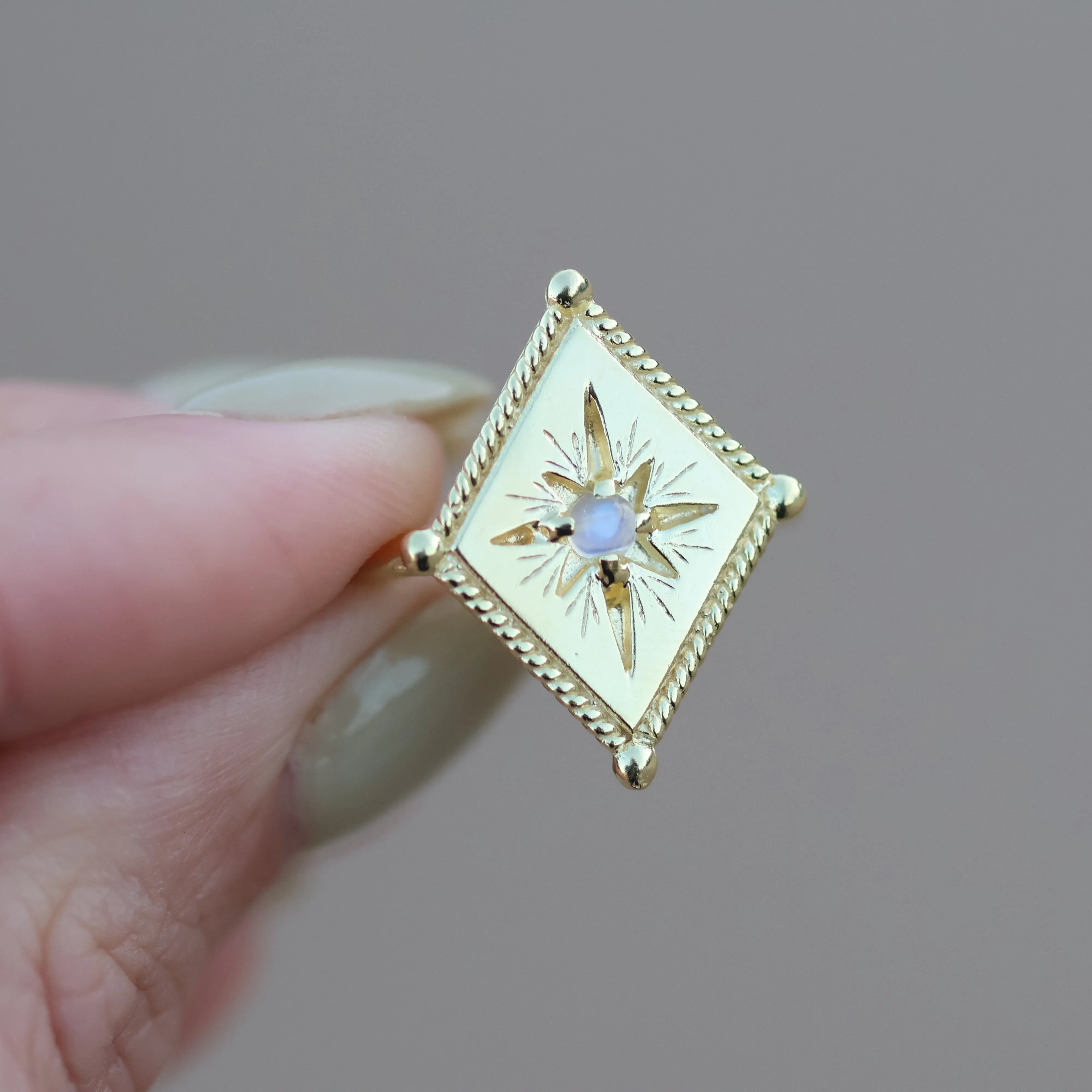 Twinkling Star Gold Ring