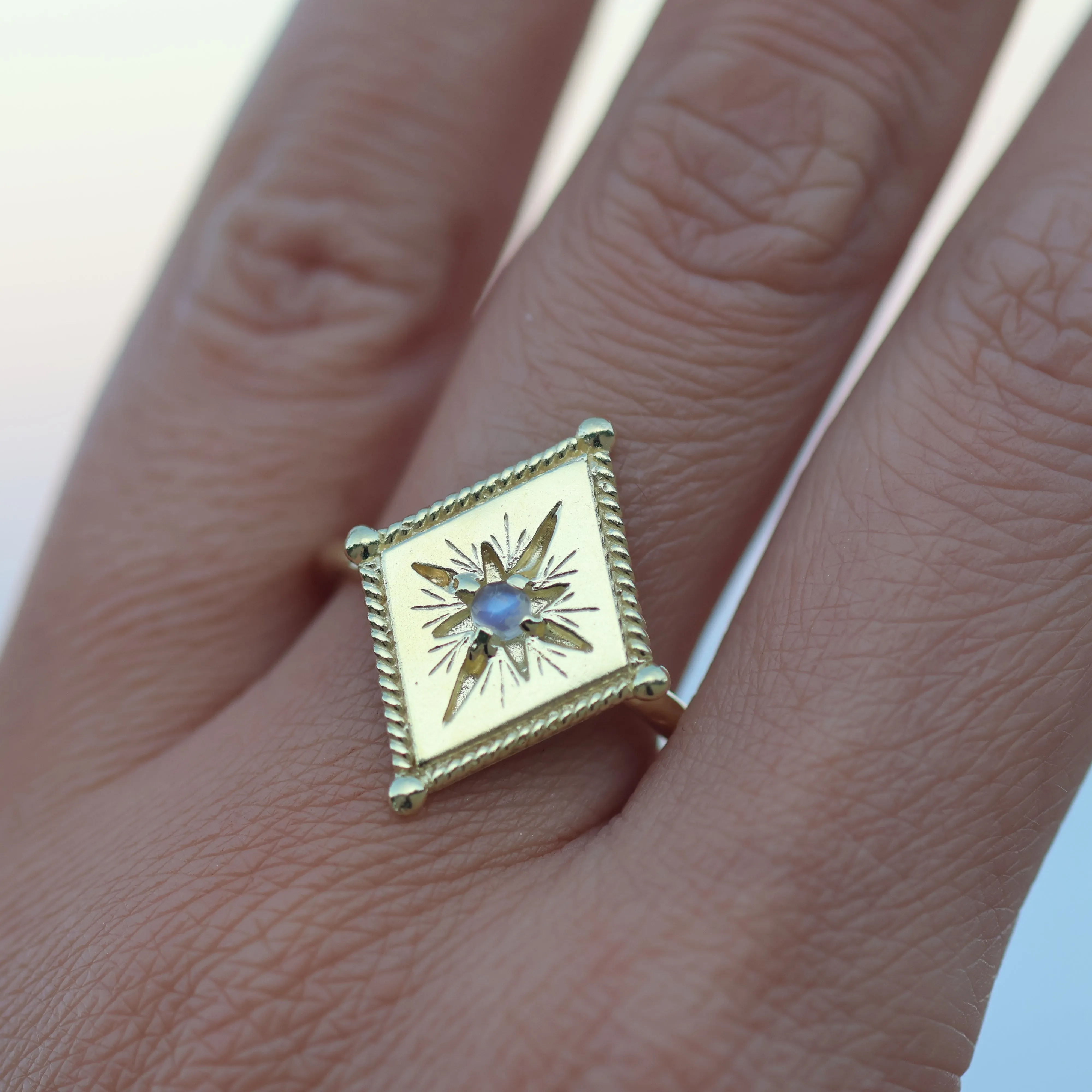 Twinkling Star Gold Ring