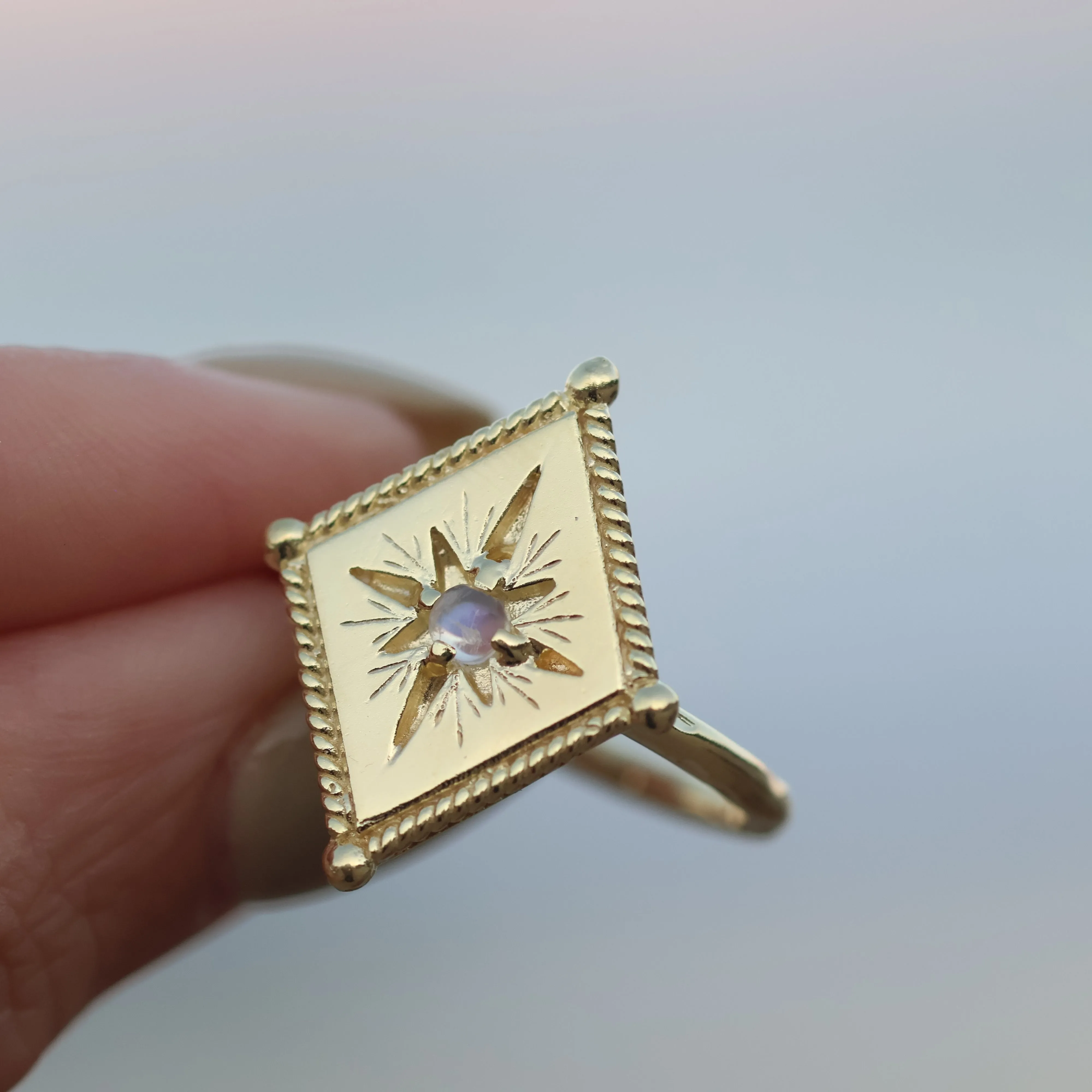 Twinkling Star Gold Ring
