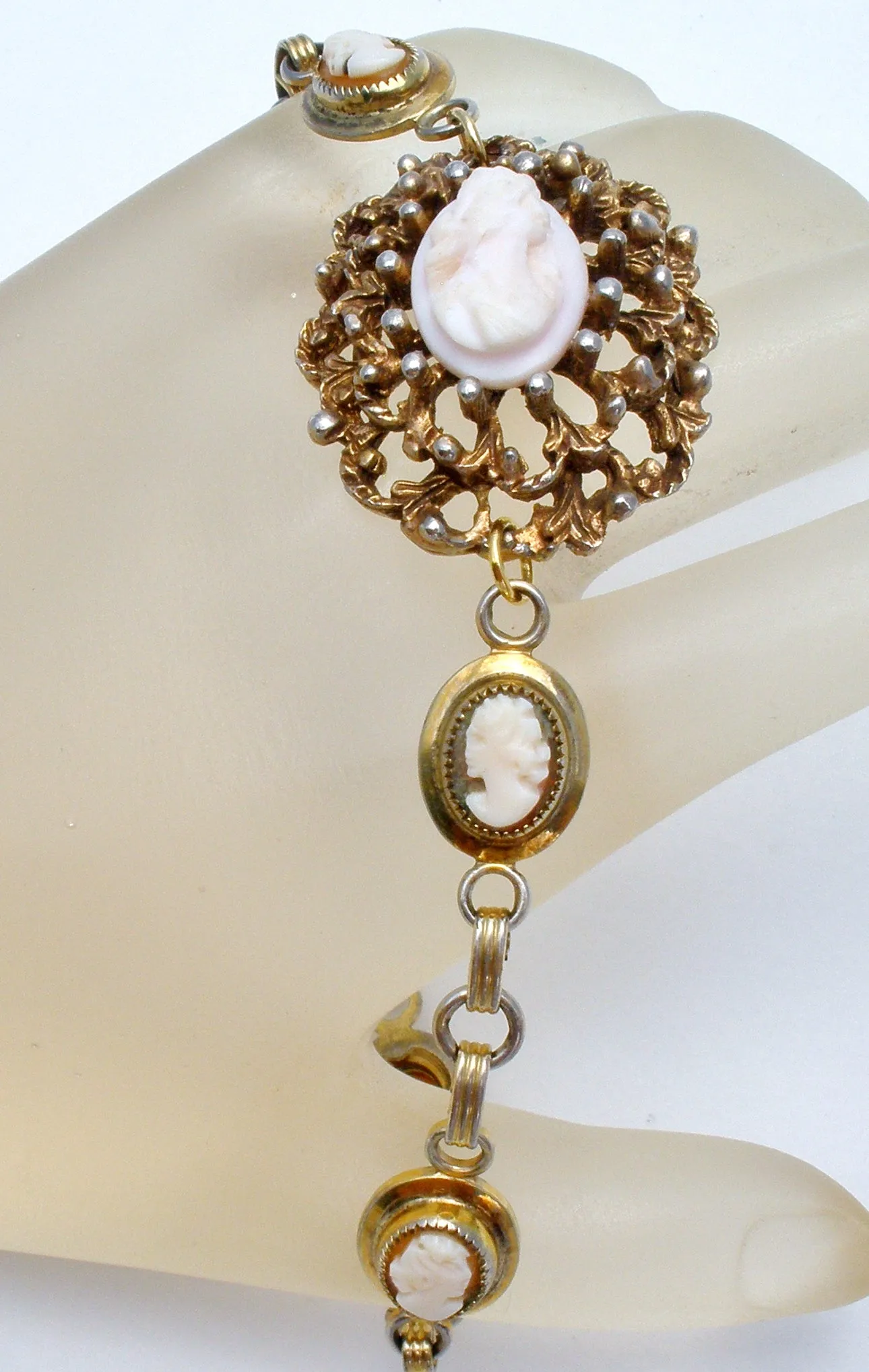 Vintage Hand Carved Cameo Bracelet 8"