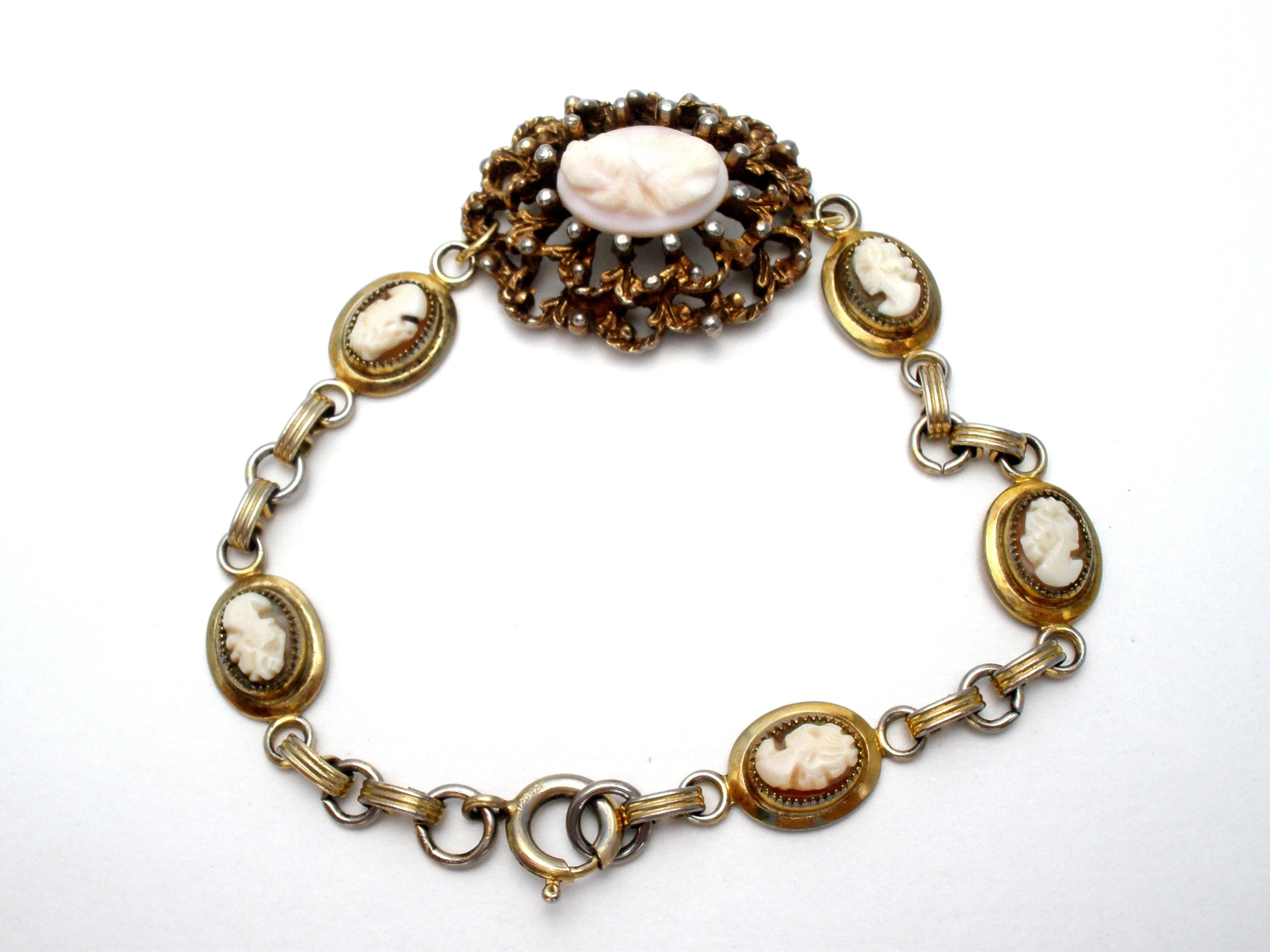 Vintage Hand Carved Cameo Bracelet 8"