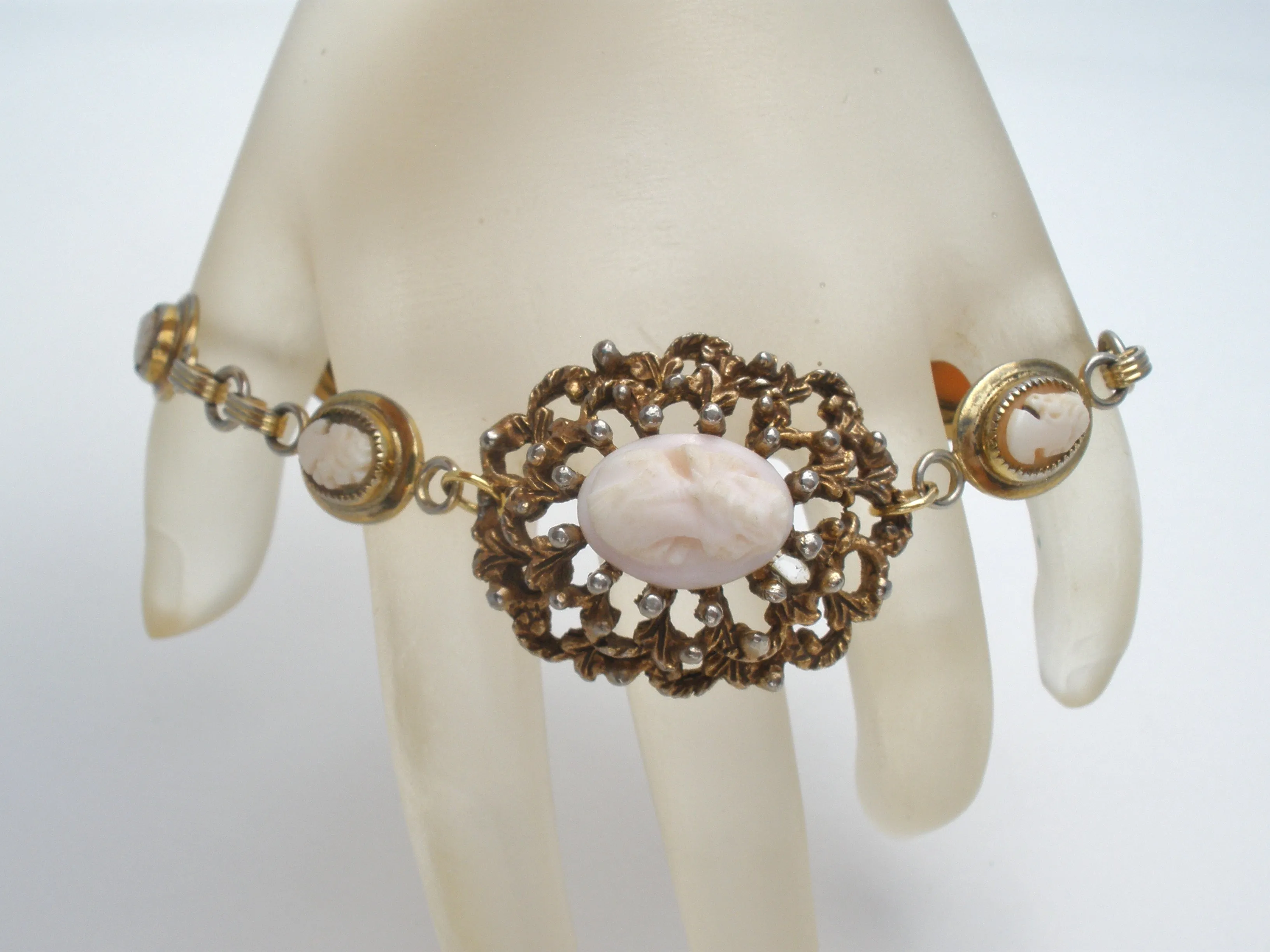 Vintage Hand Carved Cameo Bracelet 8"