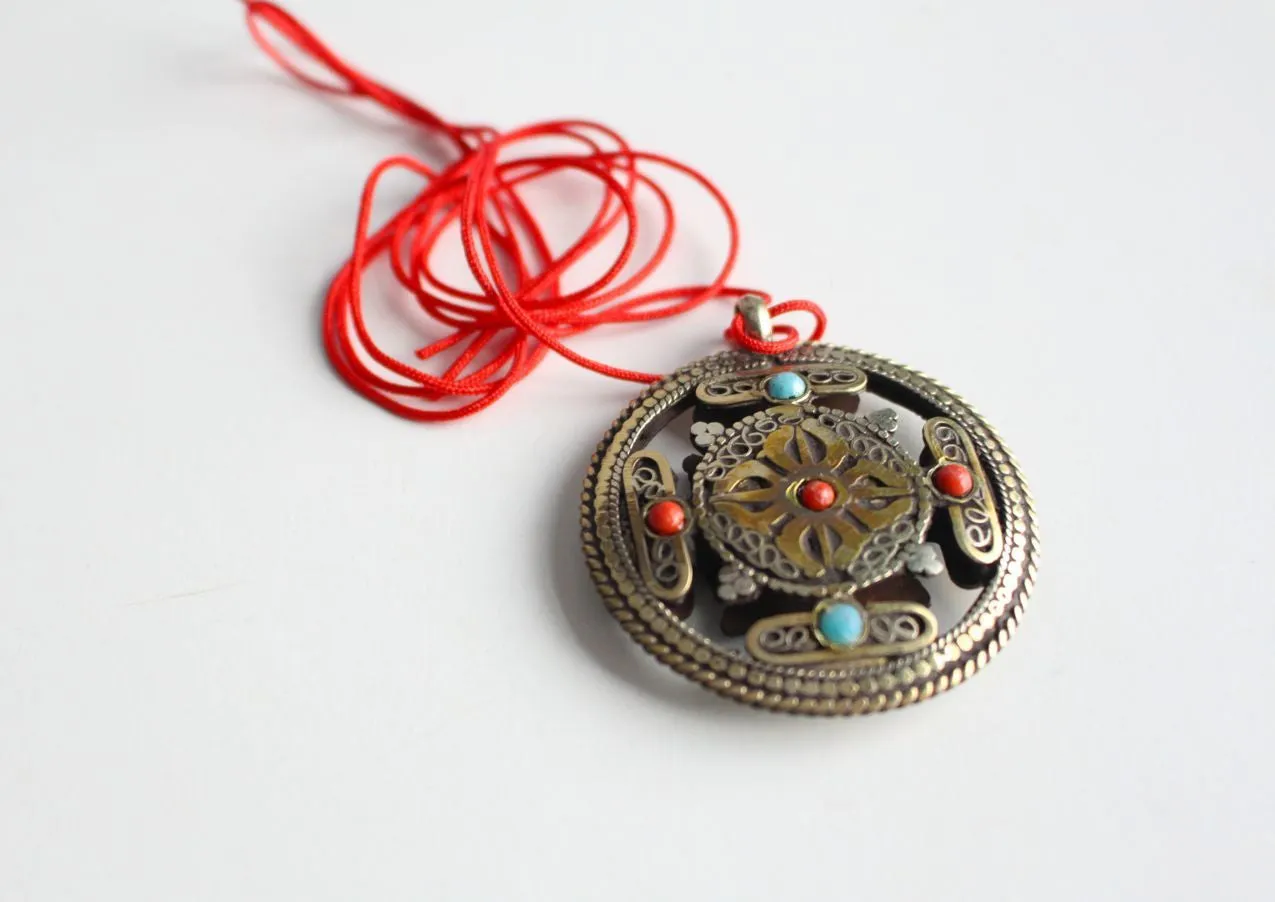 White Metal Tibetan Mandala Pendant-Double Dorjee